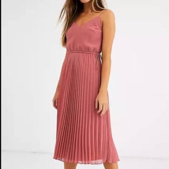 asos design pleated cami midi dress ASOS DESIGN pleated cami midi dress with drawstring waist in soft green